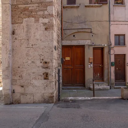 La Dell'arco - San Pietro Arch - Italywego Daire Perugia
